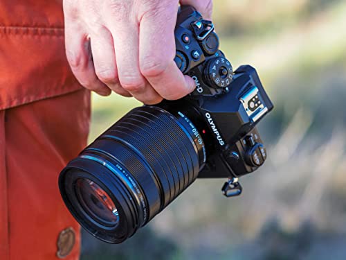 OM System M.Zuiko Digital ED 40-150 F4.0 Pro, El teleobjetivo Zoom más Compacto y Ligero del Mercado*