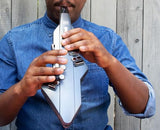 Roland AE-05 Aerophone GO — Instrumento de viento digital con la app gratuita Aerophone GO Plus y funda de transporte flexible