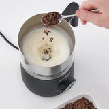 SEVERIN Espumador de leche por inducción Spuma 700, espumador eléctrico que no quema la leche, jarra espumadora apta para el lavavajillas, acero inoxidable/negro mate, SM 3586