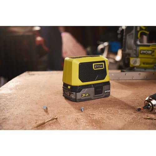 Ryobi - Pequeño Altavoz Portátil Bluetooth Compacto 18V One+ - hasta 20 Horas de Reproducción con 1 Batería de 2,5 Ah - Alcance del Bluetooth 25m - Se Vende sin Batería ni Cargador - RBTM18-0