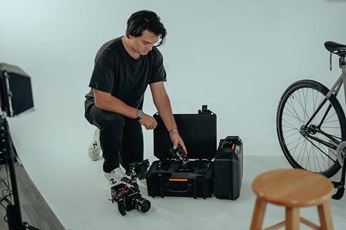 PELI Vault V300C Maleta Protectora; Protección Superior para Equipos Valiosos; Resistente a la Intemperie y al Polvo; Volumen Interno: 18,7 litros; Color: Negro