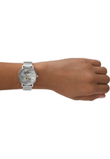 Armani Exchange Reloj de Mujer, Movimiento de Cuarzo/múltiple, Caja de 36MM de Acero Inoxidable Plateado con Correa de Acero, AX5585, Tono Plateado y Grunge