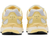 NIKE P-6000, Sneaker Mujer, Soft Yellow Soft Pearl Platinum Tint, 39 EU