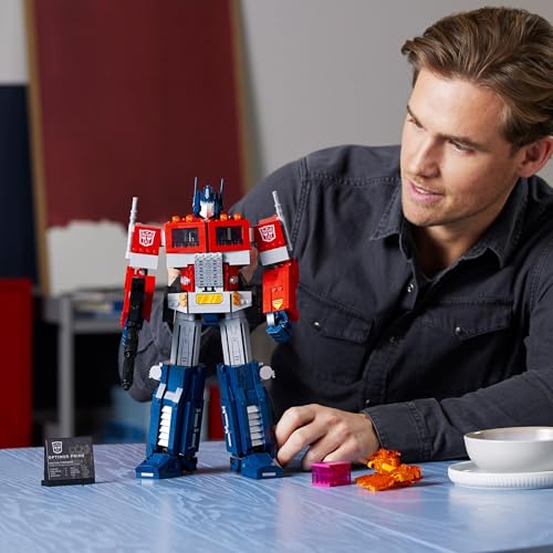 LEGO Icons Optimus Prime, Maqueta para Construir para Adultos, Modelo 2-en-1 Transformers, Robot y Camión, Idea de Regalo para Hombres y Mujeres 10302