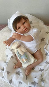Bebè Reborn Bruno.Muy Realista,Mide 52CMY Pesa 2,3KG,Cuerpo Y Dimensiones HIPERREALISTA,MANITAS Y PIES PROPORCIONADOS,Hecho EN ESPAÑA,Vinilo DE Silicona,Mucha Movilidad.