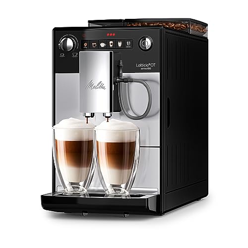 Melitta Latticia OT F300-101 - Cafetera superautomática para café con leche espumada o capuchino, máquina de café con molinillo silencioso y 3 niveles de intensidad, 1,5 L, plata