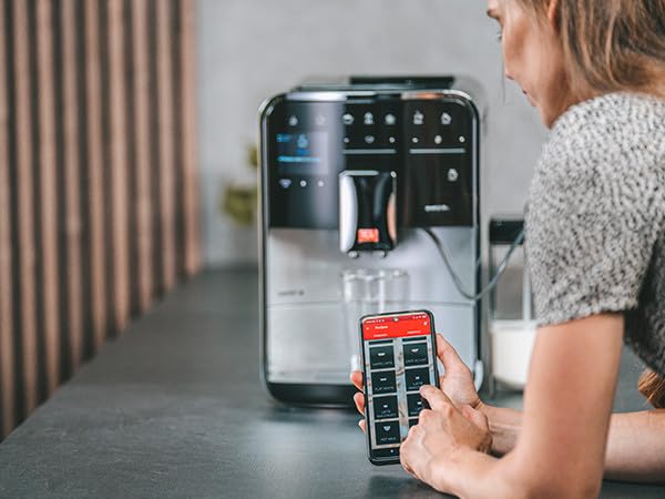 Melitta Barista T Smart F830-101, Cafetera Superautomática con Molinillo Silencioso, App Connect, Pantalla Táctil, 18 Recetas, 15 Bares, 1.8 l, Plata