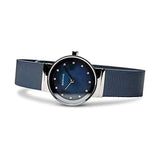 BERING 10126-307 Reloj de cuarzo para mujer con caja de acero inoxidable plateado de 26 mm y esfera azul, correa milanesa, cristal de zafiro y resistencia al agua de 5 ATM
