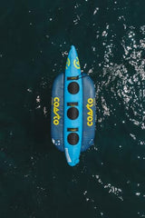 Boya remolcada Coasto Luna - PB-CBLUNA3 - para 3 Personas - Forma : Banana Dimensiones : 300x100 cm Capacidad : 3 Personas Construcción : PVC 28G + Nylon 840D Bolsa de Transporte incluida