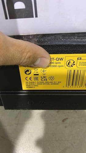 STANLEY FATMAX SFMCF810D2K-QW - Atornillador de Impacto 18V, Motor Brushless, 170 Nm 3500 ips/min, 1 Maletín 2 Baterías 2Ah 1 Cargador Gama FATMAX V20
