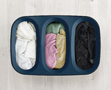 Joseph Joseph Tota Trio, Cesto de la ropa sucia con tapa, 90 litros, sistema de separación colada con 3 bolsos extraíbles con asas, Negro