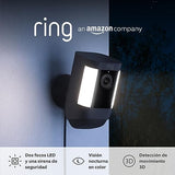 Ring cámara Pro con luces y enchufe (Spotlight Cam Pro Plug-In) | Cámara exterior con vídeo 2K, Ring Vision, detección de movimiento 3D (alternativa al CCTV) | 30 días de prueba gratuita de Ring Home