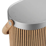 Bang & Olufsen Beosound A5 Potente Altavoz de Lujo Modular Bluetooth Portátil y WiFi. Altavoz Bluetooth Sonido Fuerte para Uso en Casa o Exteriores con una Batería de Larga Duración - Oak