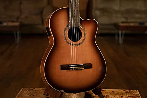 ORTEGA Performer Series Concert Guitar 44 Mástil delgado Tapa de abeto y Preamp y funda RCE238SN-FT