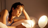 Philips HF3519/01 Despertador de luz con simulación del amanecer, Radio FM y lámpara de lectura, 5 sonidos naturales, Alarma diferida, Blanco