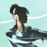Bang & Olufsen Beoplay HX Auriculares Premium Inalámbricos Bluetooth de Diadema con Cancelación de Ruido, 6 Micrófonos, hasta 40 Horas de Autonomía, Cascos y Estuche Gold Tone