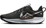 NIKE Reactx Pegasus Trail 5, Sneaker Hombre, Black White Anthracite Wolf Grey, 42 EU