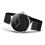 BERING 14539-102 Reloj de cuarzo unisex con caja de acero inoxidable plateado de 39 mm y esfera negra, correa milanesa, cristal de zafiro y resistencia al agua de 5 ATM