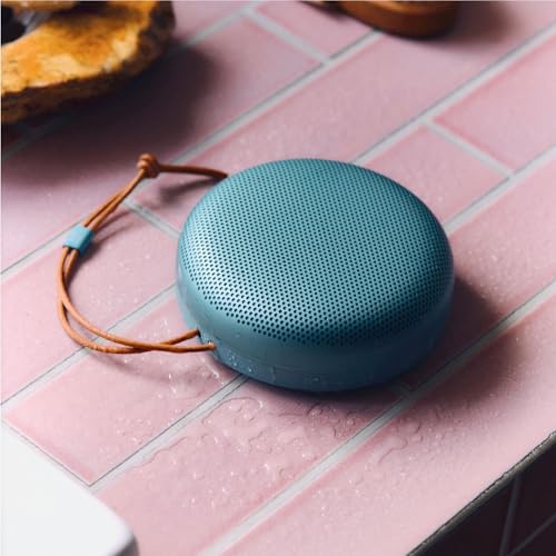 Bang & Olufsen Beosound A1 (3ª Generación) Altavoz Bluetooth Portátil Impermeable con 3 Micrófonos, Certificado C2C - Eucalyptus Green