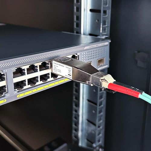 StarTech.com Dongle Conversor de Medios de Fibra Gigabit a Ethernet RJ45 - Alimentado por PoE - Mono/Multimodo - Metal