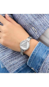 GUESS Reloj Analógico para Mujer'S de Cuarzo con Correa en Acero Inoxidable GW0914L1