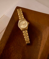 Timex Trend TW2W91000 - Reloj de Mujer 25 mm, Brazalete de Acero Inoxidable en Tono Dorado, Esfera y Caja en Tono Dorado