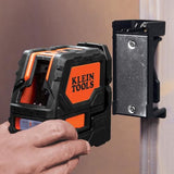 Klein Tools 93LCLS - Nivel láser de línea cruzada con punto de plomada, autonivelante, incluye abrazadera de montaje magnética