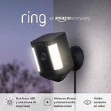 Ring Cámara Plus con luces y enchufe (Spotlight Cam Plus) | Cámara de vigilancia exterior wifi con vídeo HD 1080p, comunicación bidireccional, visión nocturna y focos LED | 30 días gratis de Ring Home