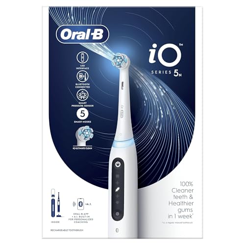 Oral-B iO 5N Cepillo de Dientes Eléctrico Blanco Con Mango Recargable, 1 Cabezal y Estuche De Viaje, 5 Modos De Cepillado Con Blanqueamiento Dental, Sensor De Presión, Diseñado por Braun
