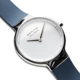 BERING 15531-700 Reloj de cuarzo para mujer con caja de acero inoxidable plateado de 31 mm y esfera blanca, correa de silicona, cristal de zafiro y resistencia al agua de 5 ATM