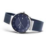 BERING 14639-307 Reloj solar para hombre con caja de acero inoxidable plateado de 39 mm y esfera azul, correa milanesa, cristal de zafiro y resistencia al agua de 5 ATM