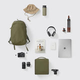 Urth Norite Mochila Modular de 24L para Cámara y Laptop de Viaje - Resistente al Agua, Antirrobo, Bolsa Reciclada para DSLR, Laptop de 13-16 Pulgadas en Verde