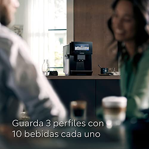 SIEMENS, cafetera superautomática, EQ900, Modo Barista, 2 molinillos cerámicos, Display Touch&Slide de 6,8", conectividad Home Connect, acero inoxidable, TQ903R03