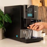 Cecotec Cafetera Superautomática Cremmaet Compactccino Black Silver, 19 Bares, Sistema Thermoblock, Grano recién molido con Plug&Play, Depósito 150gr café con molinillo, 1,1 L agua, 400ml leche