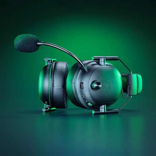 Razer BlackShark V2 HyperSpeed para PC - Auriculares para esports inalámbricos y ligeros (280 g, Micrófono HyperClear, Diafragmas TriForce de titanio de 50 mm, Bluetooth) Negro
