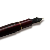 PLATINUM Pluma estilográfica japonesa #3776 Century Gold Trim Bourgogne M/Rojo/ 0,34-0,44 mm/Hecho a mano/Pluma de oro de 14 quilates/con caja de regalo/pluma estilográfica, PNB15000-71M, rojo