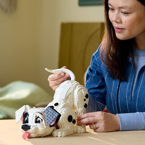 LEGO | Disney Cachorro de 101 Dálmatas - Maqueta para Construir para Adultos de Figura Articulada de Perro Interactivo - Se Transforma en 6 Perros Diferentes - Regalo para Mujeres y Hombres Fans 43269