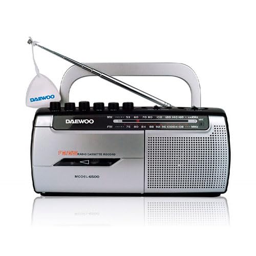 Radio Cassette Am/FM con Reproductor de Cintas, Antena Ajustable y Altavoz Integrado, Ideal para Escuchar música y radionoticias.