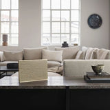 Bang & Olufsen Beosound Level Altavoz Inalámbrico Bluetooth Portátil y WiFi, El Primer Altavoz Certificado de Diseño Regenerativo Cradle to Cradle, IP54, Hasta 16 Horas de Batería Gold Tone/Wood