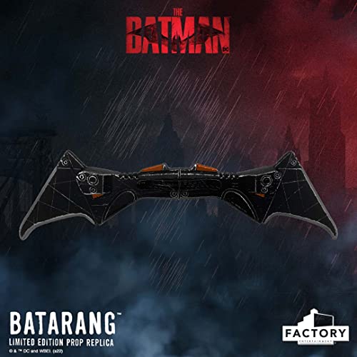 Factory Entertainment The Batman réplique 1/1 Batarang Limited Edition 36 cm