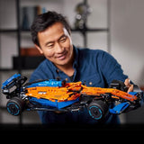 LEGO 42141 Technic Coche de Carreras McLaren Formula 1, Maqueta de Construcción para Adultos, Deportes de Motor, Replica Deportivo F1 Coleccionable, Regalo para Hombres y Mujeres
