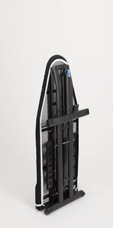 JATA HOGAR TP600 -Tabla de Planchar Plegable, Medidas 136 x 46 cm, Estructura Aluminio Anticorrosión, Resistencia 40 kg, Antideslizante, Funda 100% Algodón, Reposa Planchas, Fabricación europea