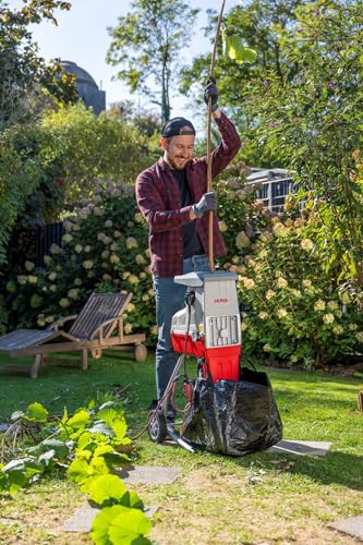 IKRA trituradora eléctrica de jardín ILH 3000 S, potente 3000 W, grosor de ramas de hasta 44 mm, incl. bolsa colectora de 45 l