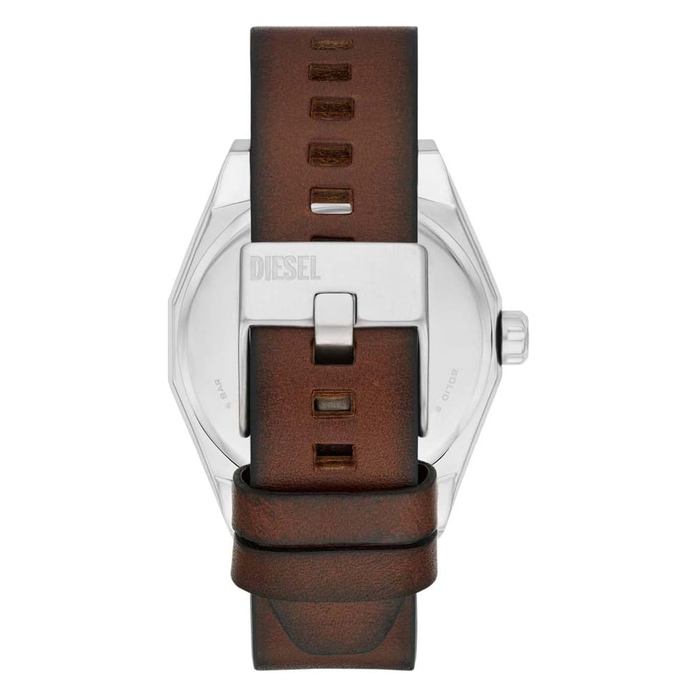 Diesel Scraper reloj para Hombre, movimiento de cuarzo con fecha a tres agujas y correa de acero o piel, 43 mm, Marrón oscuro y tono plata