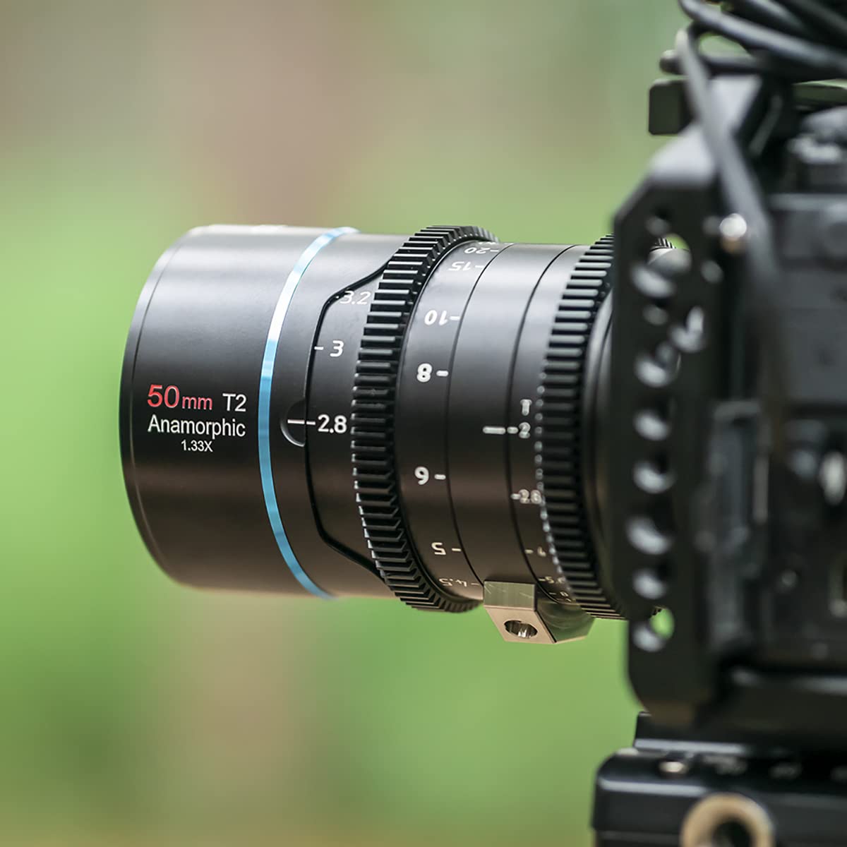 SIRUI Mars Juego de Cine Cinema Objetivo Lens Lenses Lente Anamorphic 1.33x T2 a T2.9, Kit de Lentes MFT (Lentes Anamorphic M4/3 de 24 mm, 35 mm, 50 mm, 75 mm)