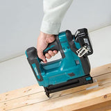 Makita DBN500ZJ - 18v li-ion clavadora brad inalámbrico con el caso makpac