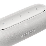 Harman Kardon Luna, Altavoz portátil, Resistente al Agua y al Polvo, con diseño Elegante, tecnología Bluetooth, Puerto USB y duración de batería de hasta 12 hrs, Gris