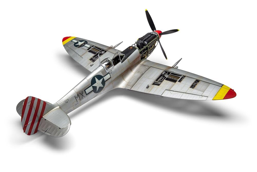 Airfix A17002 Supermarine Spitfire MK.VIII Military Aircraft Plastic Model Kit Aviones Militares Juguete, Multicolor, 1:24 Scale (Hornby Hobbies Ltd
