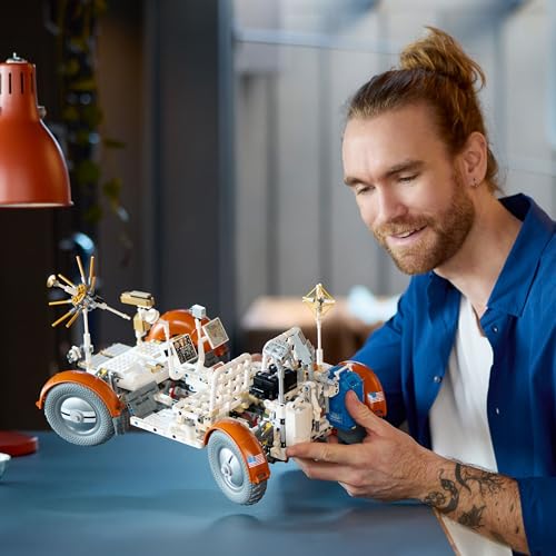 LEGO Technic Vehículo de Exploración Lunar NASA Apollo Róver Espacial, Maqueta para Adultos, Regalo Coleccionable para Hombres y Mujeres Fans de la Ciencia, Decoración del Hogar y Oficina 42182