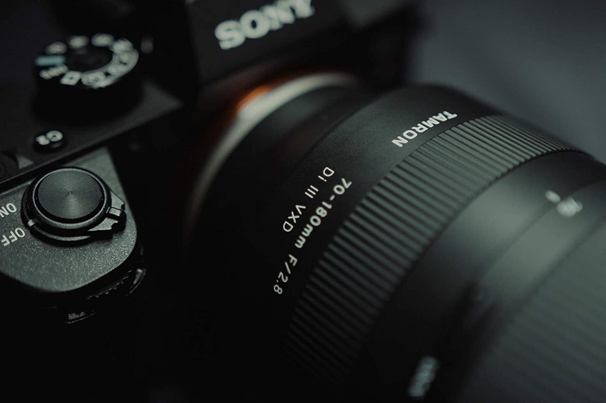 Tamron 70-180mm F/2.8 Di III VXD A056SF - Teleobjetivo zoom de gran apertura para cámaras Sony E de marco completo sin espejo